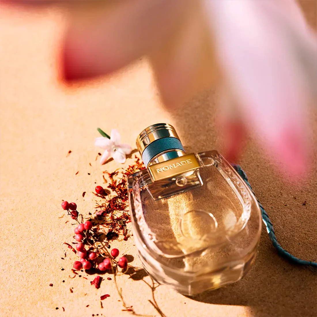 Nomade_Lumiere_D_Egipte_Eau_De_Parfum_30_ML_CHL99350195373_Chloe_-4_4ceaf2bb-1587-4d09-a6cf-31ddd6688be5